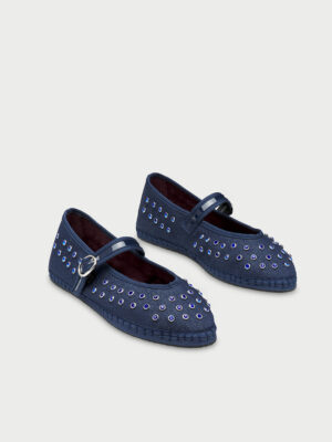 Mae Rostova - this brand is one of my most worn shoe brands (comfort and a little "different" and not seen everywhere. I SIZE UP A FULL SIZE.