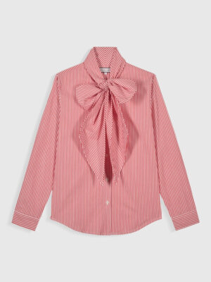 This shirt would be a brilliant layering shirt… Imagine that big, beautiful bow under a sweater, a sweatshirt, etc.