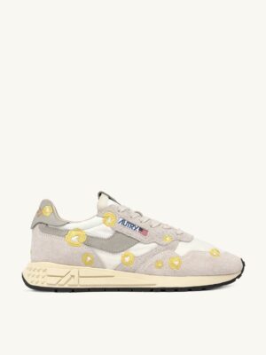 sunshine embroidered flowers