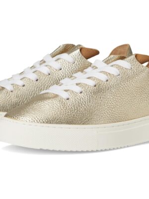 perfect clean gold tennis shoes