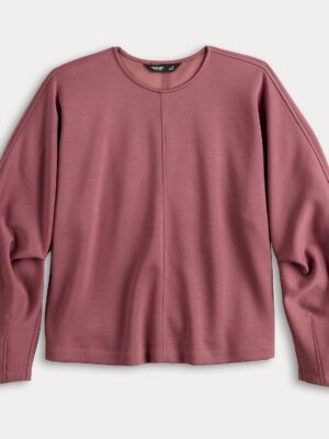 The sculpted lines on this make it look more elevated than the price is.