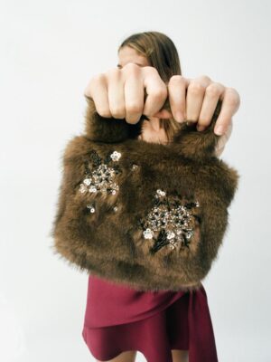 SHINY FAUX FUR HANDBAG
