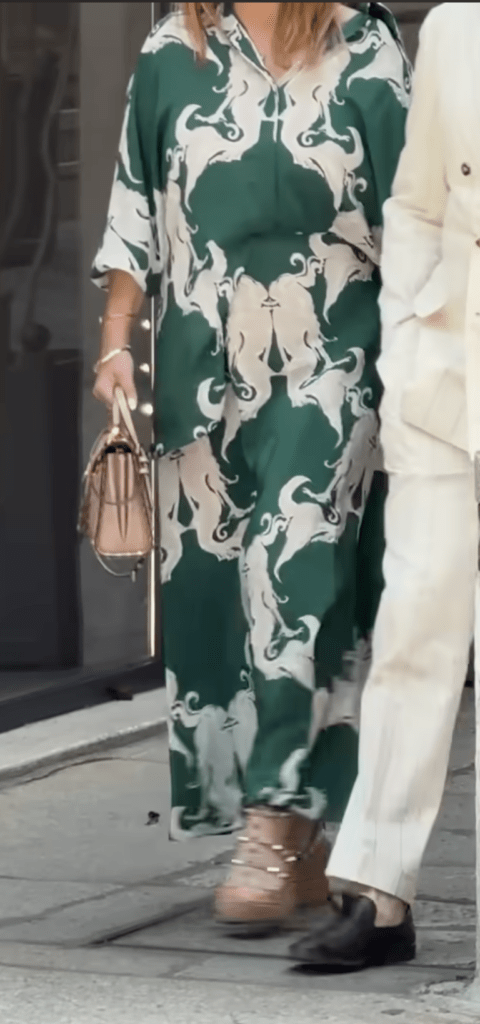 9 examples 3 rules 0 guessing summer outfits are where polish gets tricky You want ease you want clean lines you want outfits to look expensive instead of a flimsy falling apart cotton and you also want to breathe The issue is not your taste Its the math Lighter fabrics less layering and one wrong