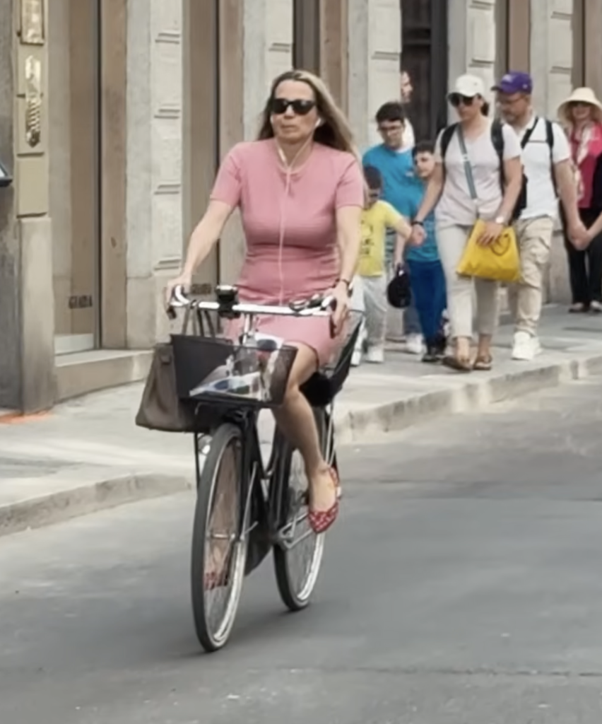 9 examples 3 rules 0 guessing summer outfits are where polish gets tricky You want ease you want clean lines you want outfits to look expensive instead of a flimsy falling apart cotton and you also want to breathe The issue is not your taste Its the math Lighter fabrics less layering and one wrong