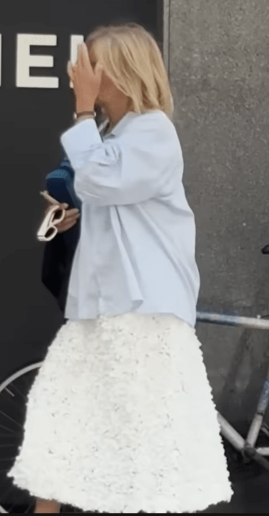 9 examples 3 rules 0 guessing summer outfits are where polish gets tricky You want ease you want clean lines you want outfits to look expensive instead of a flimsy falling apart cotton and you also want to breathe The issue is not your taste Its the math Lighter fabrics less layering and one wrong