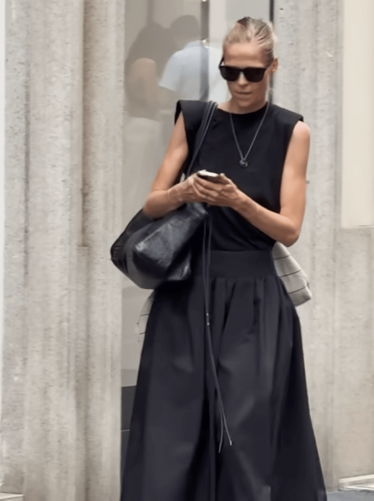 9 examples 3 rules 0 guessing summer outfits are where polish gets tricky You want ease you want clean lines you want outfits to look expensive instead of a flimsy falling apart cotton and you also want to breathe The issue is not your taste Its the math Lighter fabrics less layering and one wrong