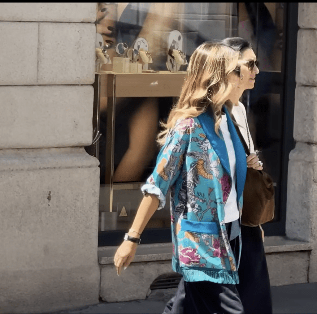 9 examples 3 rules 0 guessing summer outfits are where polish gets tricky You want ease you want clean lines you want outfits to look expensive instead of a flimsy falling apart cotton and you also want to breathe The issue is not your taste Its the math Lighter fabrics less layering and one wrong