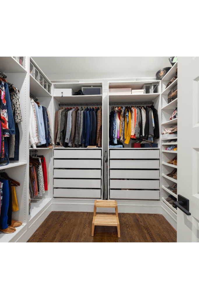 A european vacation outfit has to do more than look pretty in one photo It has to survive cobblestones museum steps long lunches church visits crowded markets train days and the reality of walking much farther than you thought you would That is why european vacation dressing is such a useful filter It exposes whether